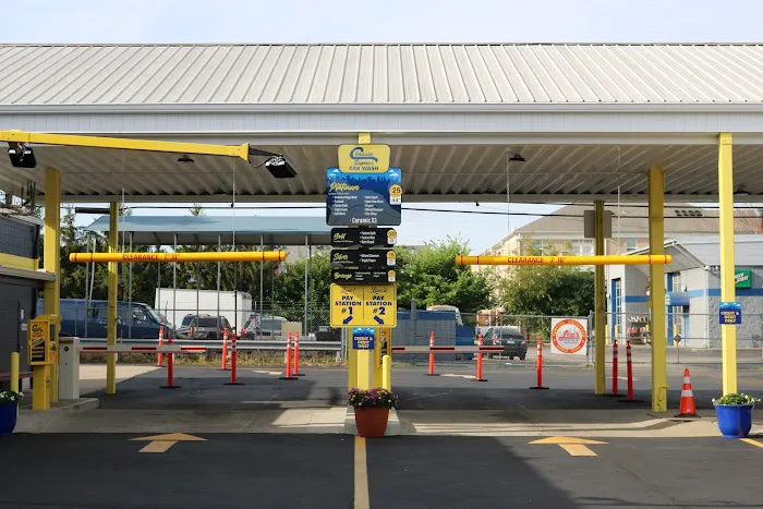 Classie Express Car Wash Picture 6