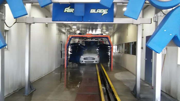 Wash-O-Rama Car Wash Picture 7