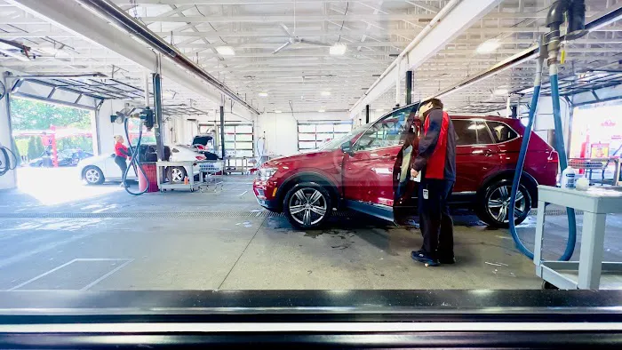 Speedwash Car Wash Picture 2