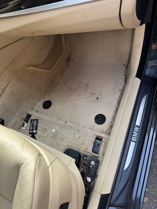 24/7 car wash & detailing Picture 9