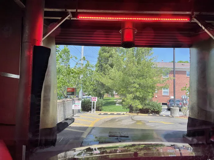 Highlands Original Car Wash Picture 6