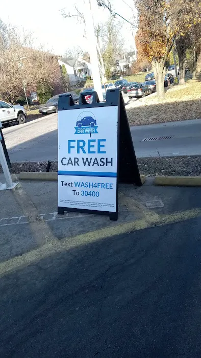 Highlands Original Car Wash Picture 3