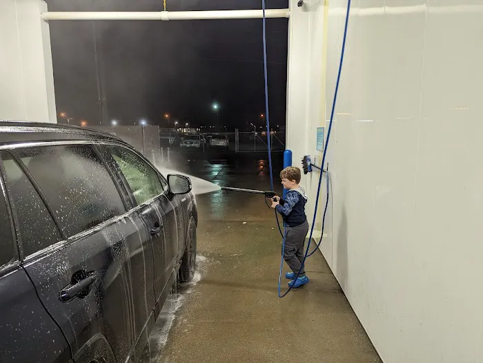 Splash Carwash Picture 6