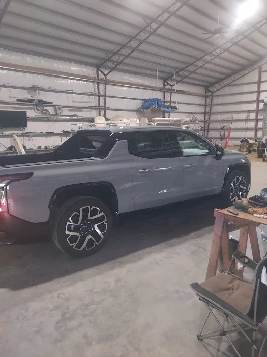 Thoroughbred Express Auto Wash Picture 3