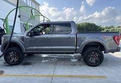 Thoroughbred Express Auto Wash photo 1