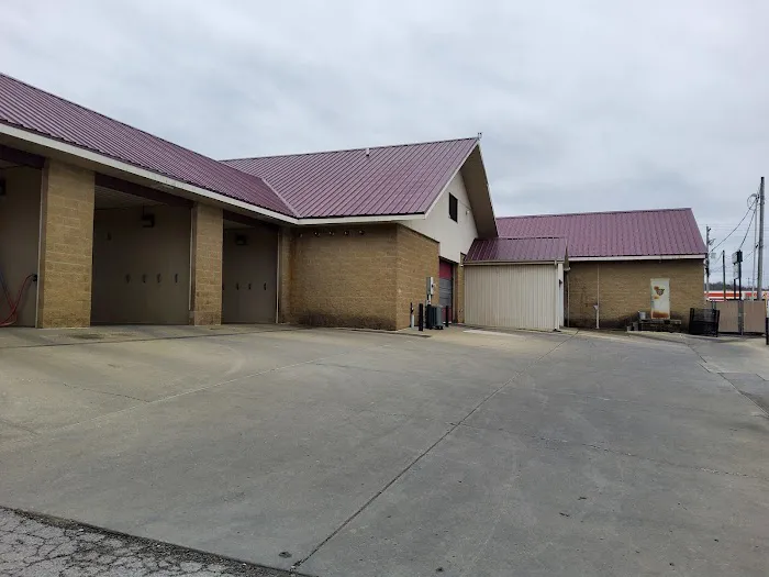 Mic-Zee's Car Wash Picture 6