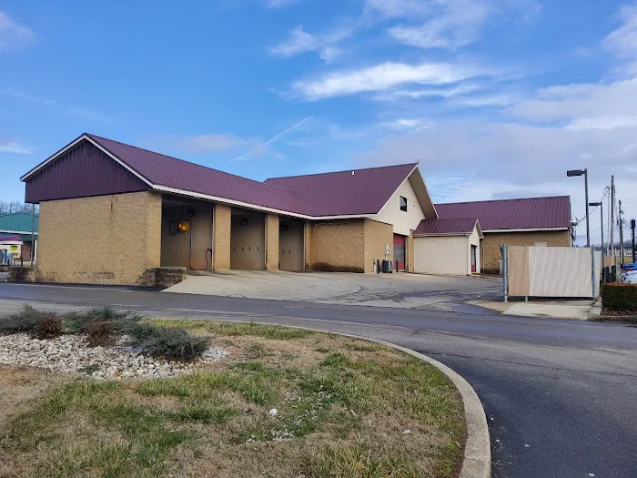 Mic-Zee's Car Wash Picture 10