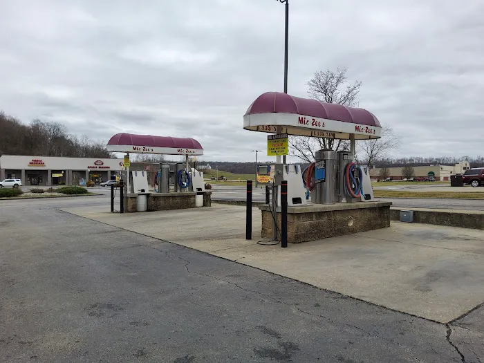 Mic-Zee's Car Wash Picture 3