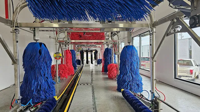 SpeedWash Car Wash Picture 9