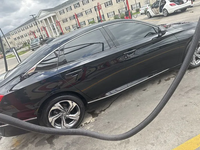 Zips Car Wash Picture 7