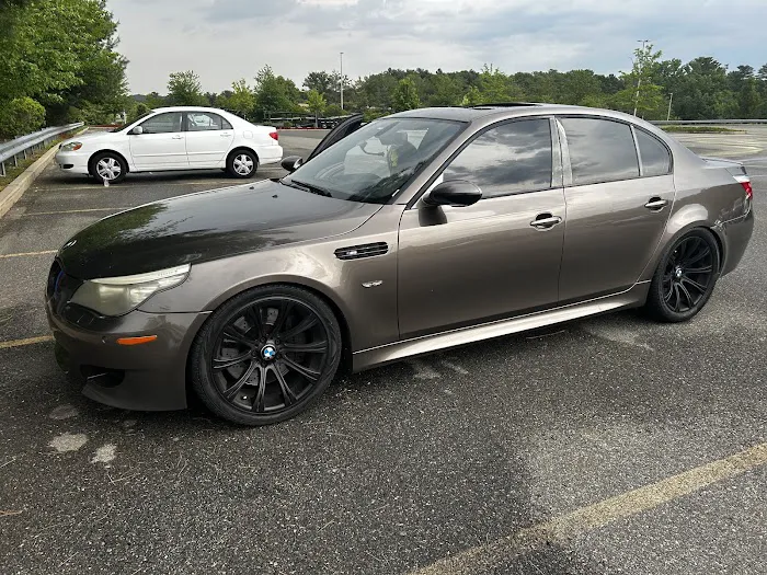 Mike's Carwash Picture 3