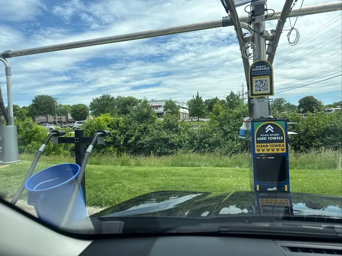 Whistle Express Car Wash Picture 5