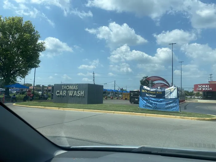 Whistle Express Car Wash Picture 3