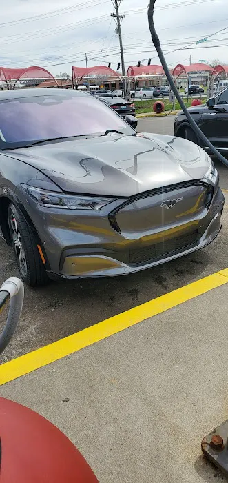 Whistle Express Car Wash Picture 7