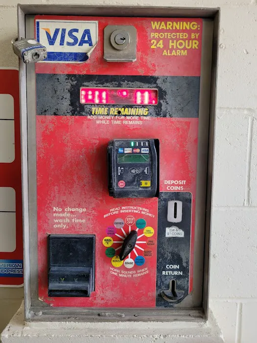 Holley Car Wash Picture 1