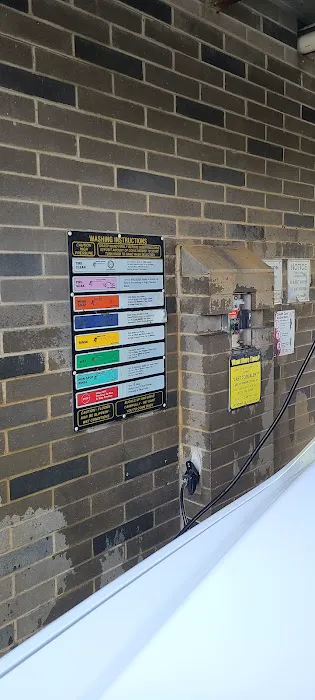 Henry Auto Wash Picture 2