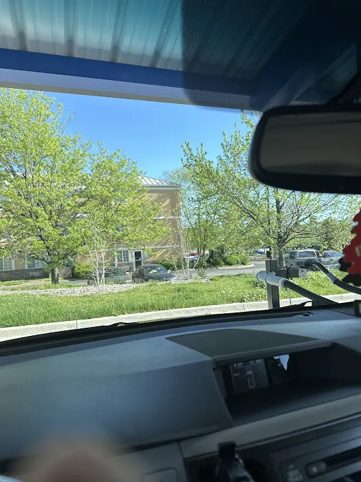 Whistle Express Car Wash Picture 4