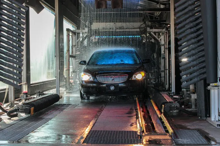 Whistle Express Car Wash Picture 5