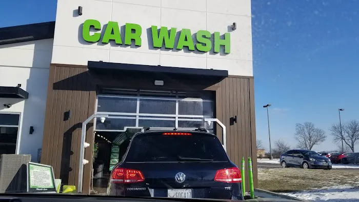 Whistle Express Car Wash Picture 1