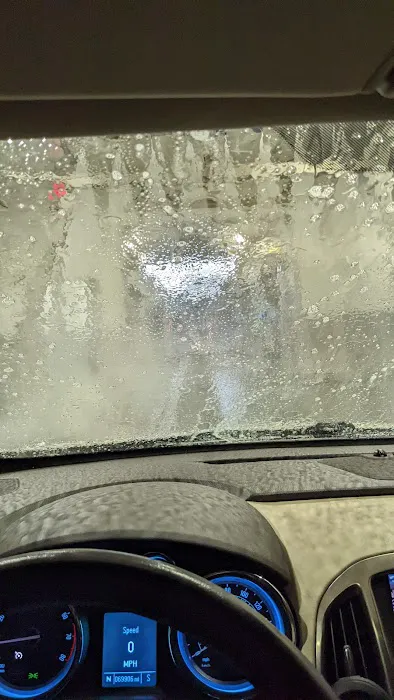 Mike's Carwash Picture 5