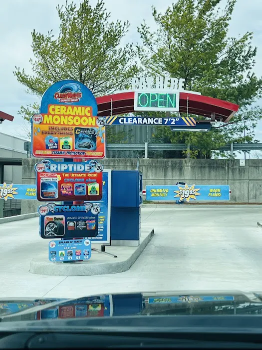 CleanWaves Express Wash Picture 4