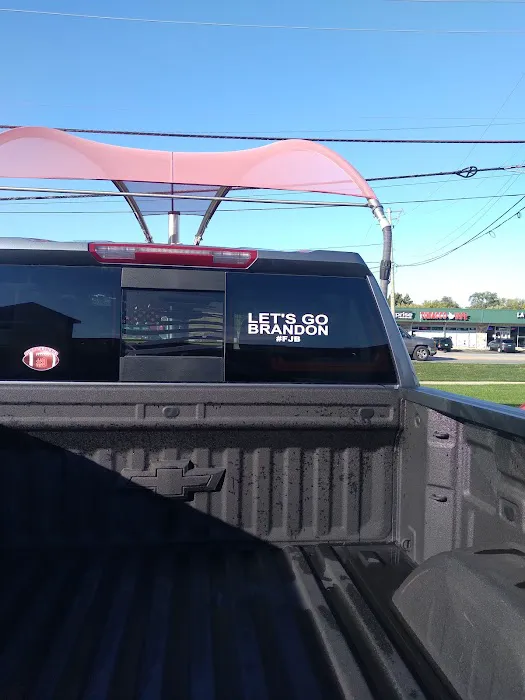 Supreme Machine Express Car Wash Picture 7