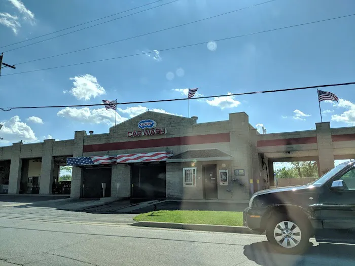 Frankfort Touchless Car Wash Open 24/7 Picture 3