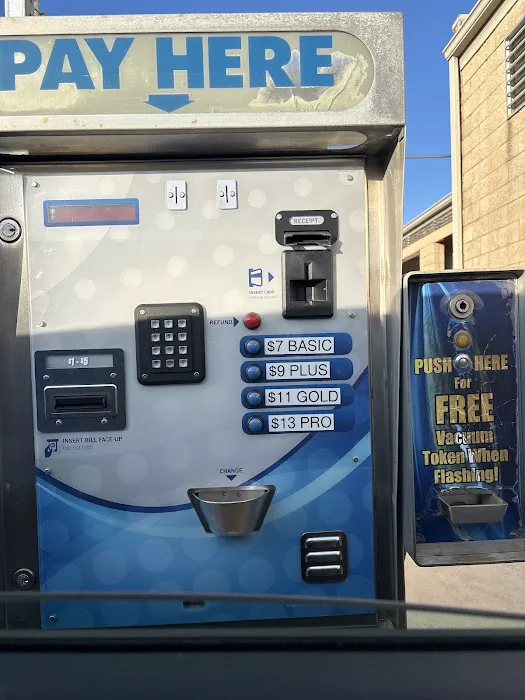 Frankfort Touchless Car Wash Open 24/7 Picture 1