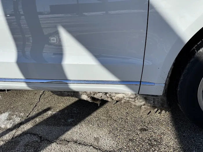 Express Wash Picture 1