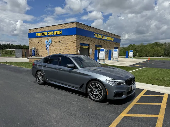 Premier Car Wash Picture 3