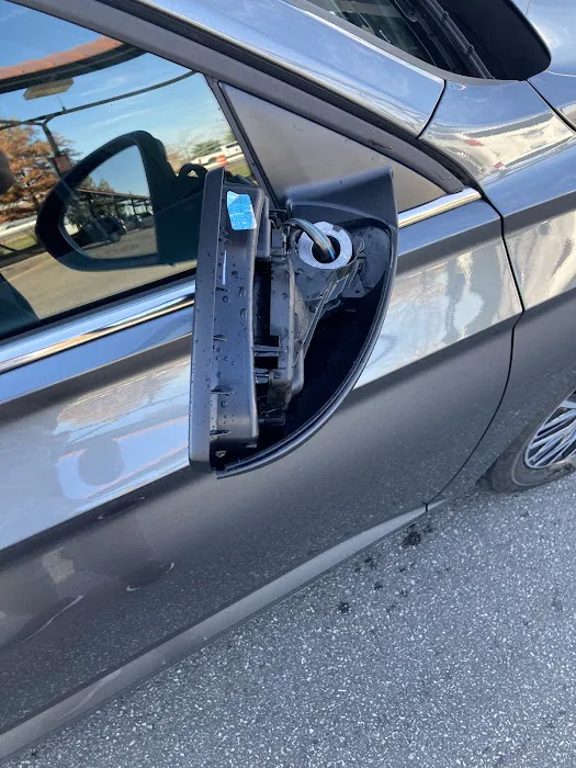 Fuller's Car Wash Picture 4