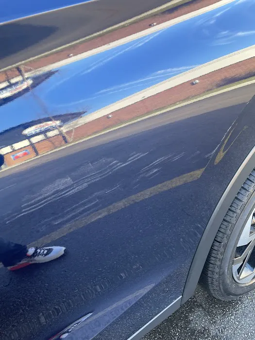 Fuller's Car Wash Picture 9