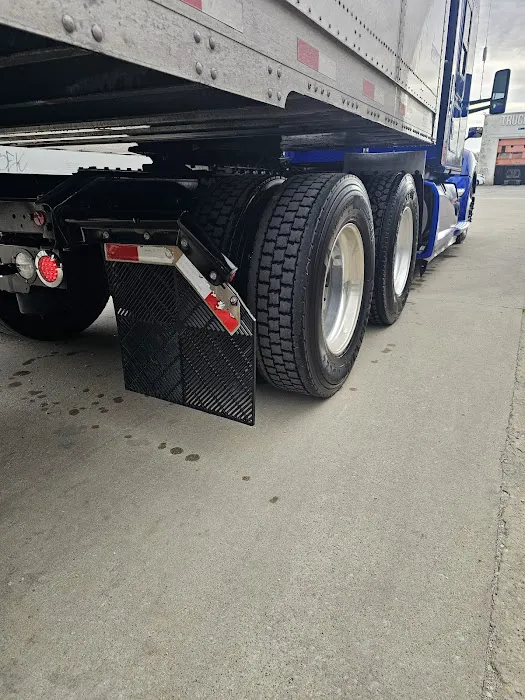 Truck wash Picture 2