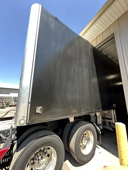 Montgomery Truck Wash Picture 2