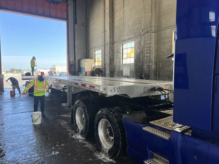 Montgomery Truck Wash Picture 6