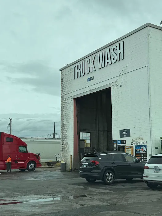 Montgomery Truck Wash Picture 4