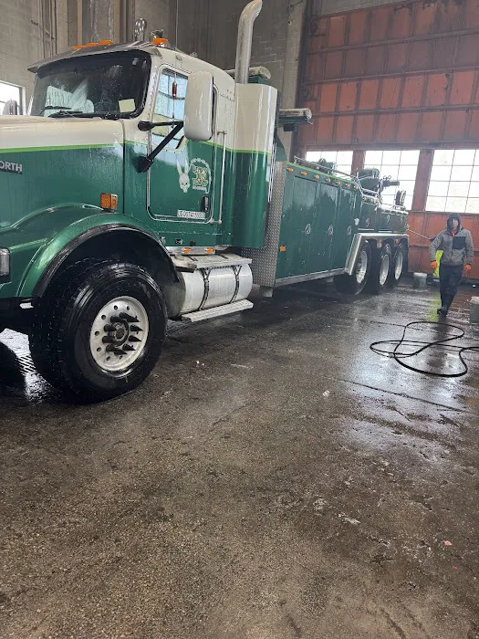 Montgomery Truck Wash Picture 10