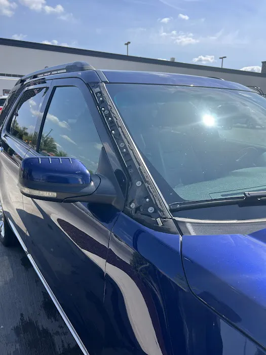 Club Car Wash Picture 7