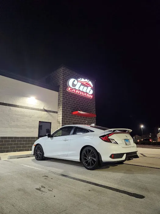 Club Car Wash Picture 9