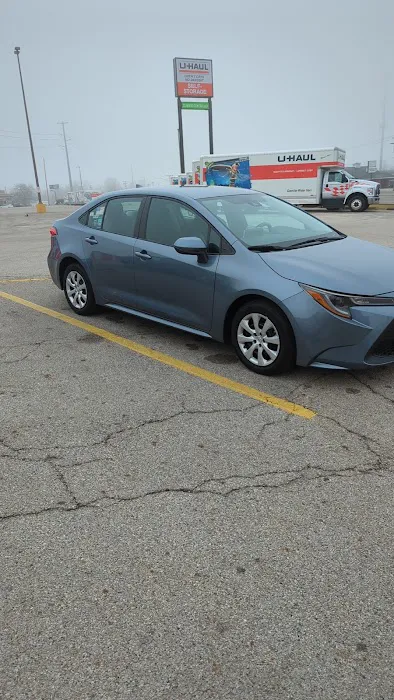 Pekin Downtown Car Wash Picture 6