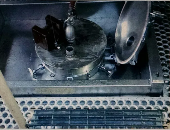 Koch Street Quality Truck Wash Picture 7