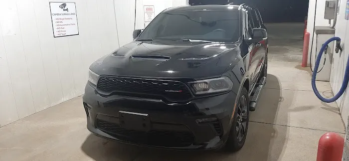 CJ's Car Wash Picture 1