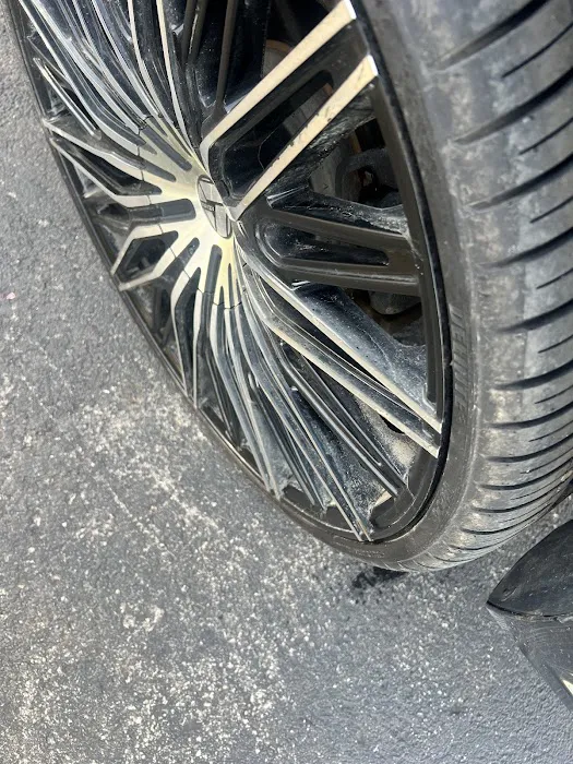 Marie's Car Wash Inc. Picture 3