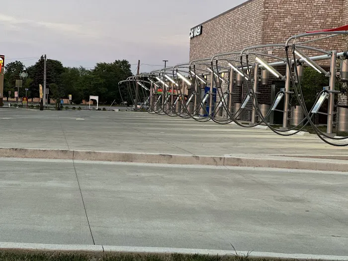 Take 5 Car Wash Picture 5