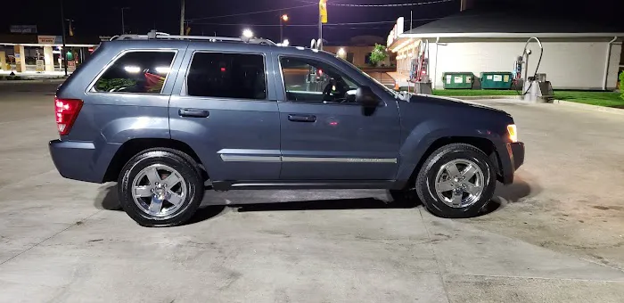 Crew Carwash Picture 9