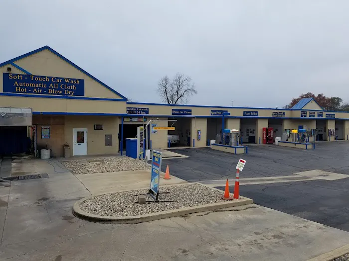 Soft Touch Car Wash East Picture 5