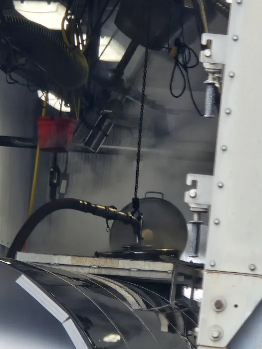 Lafayette Sani-Wash Inc Picture 8