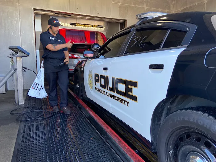 Crew Carwash Picture 6