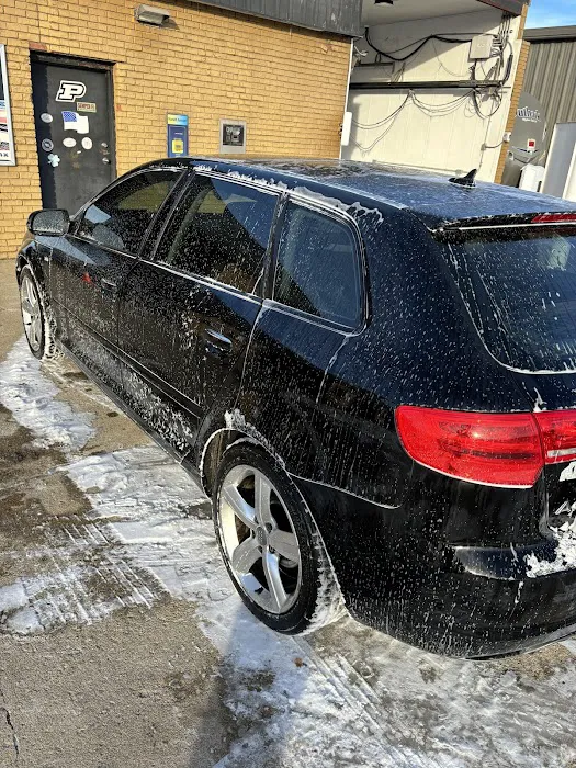 Bob's House of Gold LaserWash Car Wash Picture 5