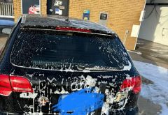 Bob's House of Gold LaserWash Car Wash photo 3